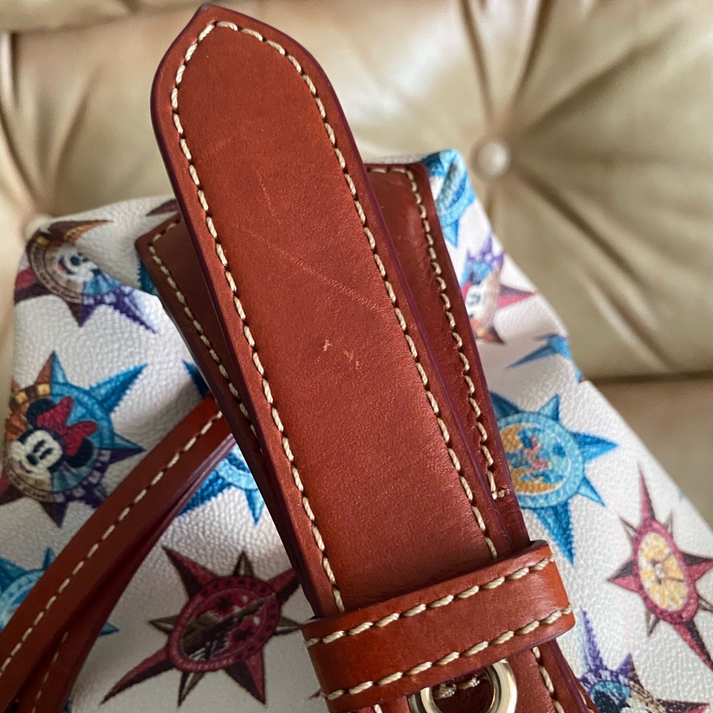 SALE! Dooney & Bourke Disney Parks Mickey Mouse Large Shoulder Bag - Picture 15 of 15